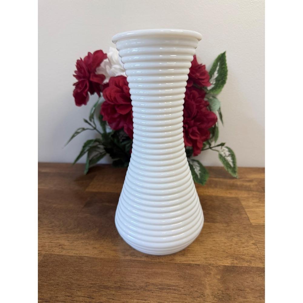 Vintage Ribbed Milk Glass Vase – White Flared‎ Mid-Century Modern Style Wedding